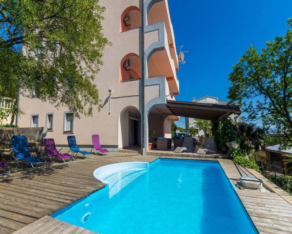 Apartments Djusi Dramalj Exterior photo
